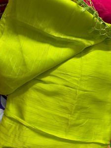 🔥SALE🔥Vibrant Lime Green Saree with Pink Blouse