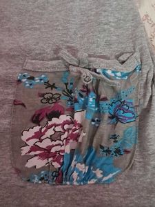 Comfortable Grey T-Shirt with Floral Pocket