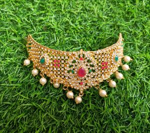Small Choker With Stones And Pearls