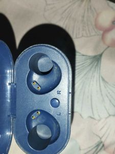 PIotron Wireless Earbuds with Charging Case