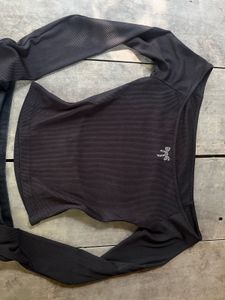 New Me Off-Shoulder Black Top with Bow Detail XS