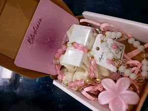 Cute Hamper To Gift