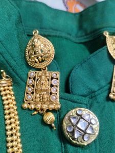 Exquisite Gold Temple jewellery set
