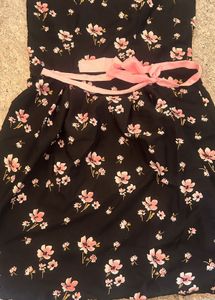 Charming Black Floral Dress with Pink Bow
