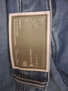 Men's Light Wash Denim Jeans + Tshirt