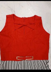 Chic Red &amp; Striped Sleeveless Dress
