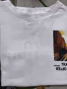 Graphic Tee "Travel Often" - White✨🎁
