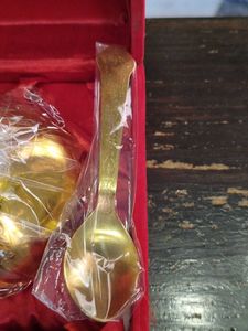 Decorative golden Bowl &amp; Spoon Set