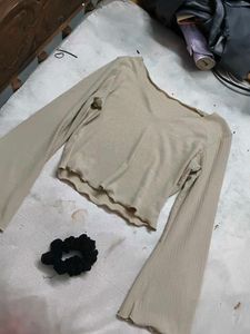 two top for sale they are brand new 💢💢