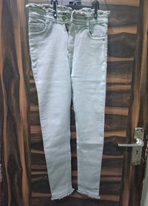 Straight Fit Skinny Jeans ✨✨