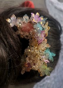 Elegant Floral Hair Comb