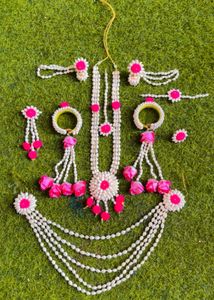 Floral Jewellery Set
