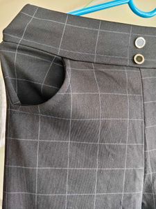Chic Black Plaid Pants/Trousers