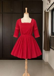 Chic Red Square Neck Dress with Lace Trim