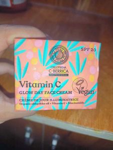 Vitamin C Glow Day Face Cream SPF 20