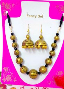 Elegant Gold & Black Beaded Necklace Set