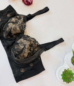 Elegant Black Lace Bra