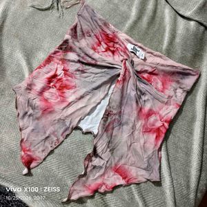 252510. Y2K Floral Twist Front Top