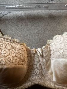 Elegant Lace Trim Strapless Bra