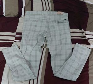 Stylish Plaid Pants for Men