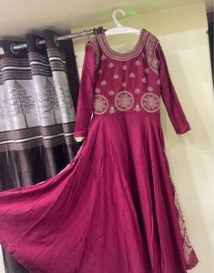 Mehroon Gown❤️Exquisite Embroidered Maxi
