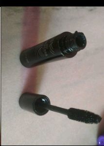 Mars Black Mascara