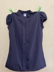 A Greyish Vero Moda Top