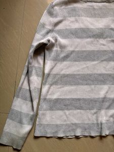 Striped V-Neck Long Sleeve Top