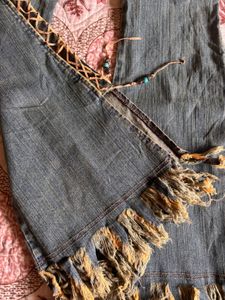 Y2k Bohochic blue jeans w beige lace