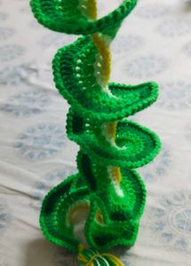 Crocheted hand warmer and spiral