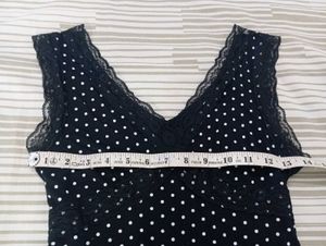 Chic Polka Dot Lace Trimmed Dress
