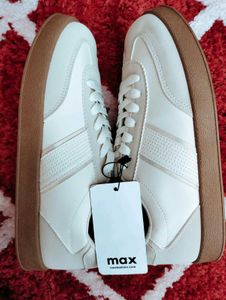Women Stylish Cream Sneakers