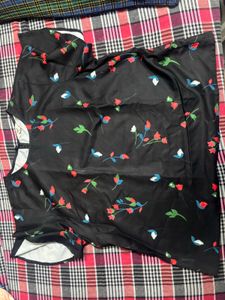 Chic Black Floral Print Top