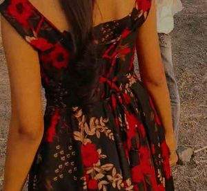 off shoulder black Red gown with pocket