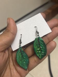 Leaf Design Dangle Earrings