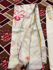Elegant Cream Kurta Set with Embroidery
