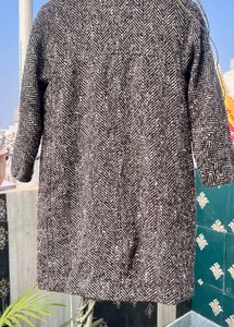 Elegant Brown Tweed Overcoat