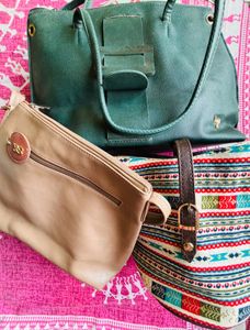 Set of 2 Mixed Style Handbags