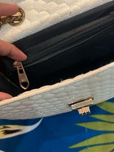 Elegant Shoulder Bag with Chain Strap