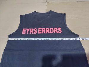 Sleeveless Eye Graphic T-Shirt