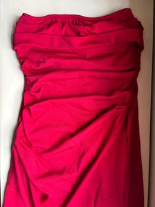 Elegant Red Savana Strapless High-Slit Dress