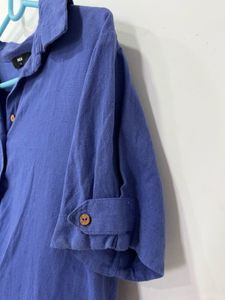 Blue Button-Up Collared Short Sleeve Top