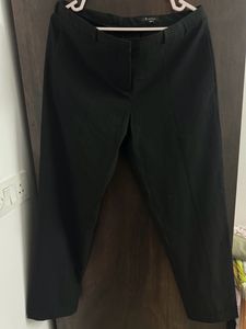 Black VanHeusen trouser