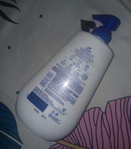 PRICE REDUCED!! Dove Nourishing Body Wash