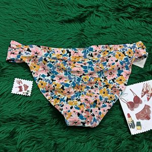Floral Bikini 🆕🎁Bottom