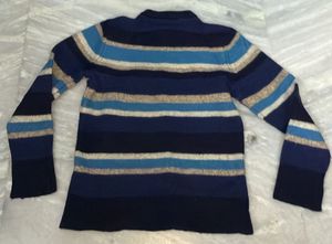 navy blue casual woollen sweater