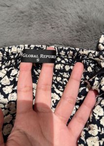 Floral Off-Shoulder Crop Top