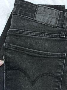 Levi's Women's Black Skinny Jeans