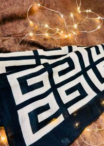 Givenchy Geometric Print scarf