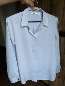 Uniqlo Light Blue Button-Up Shirt